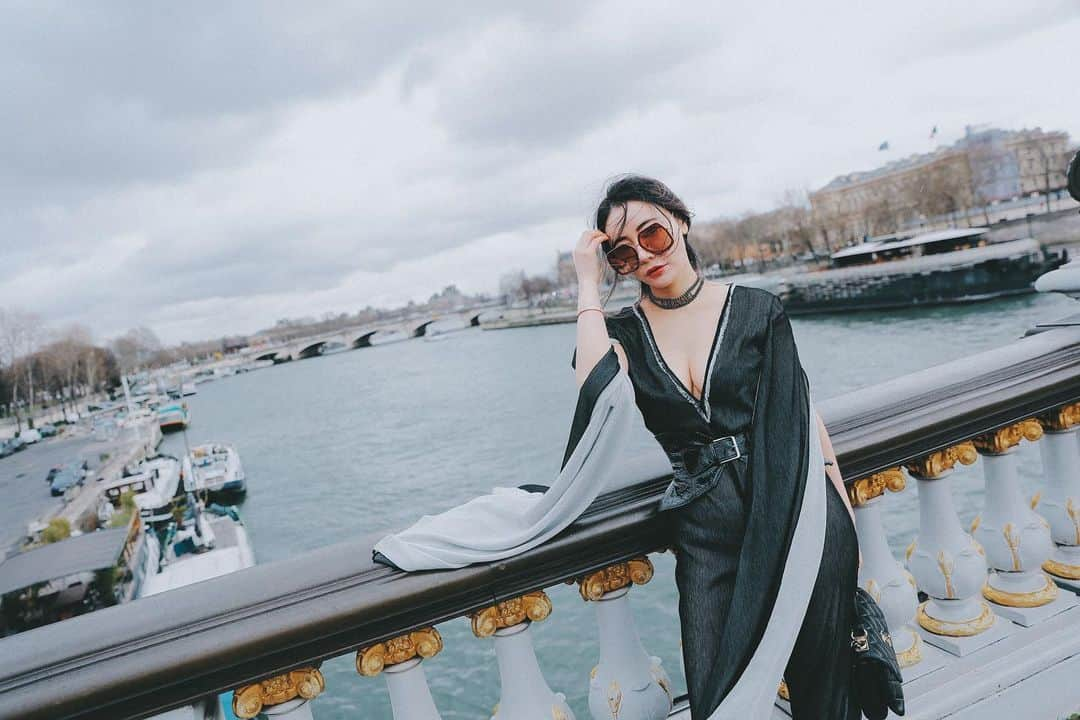 クリスティン・ウェイさんのインスタグラム写真 - (クリスティン・ウェイInstagram)「#tb #paris some pic of my traveling  #traveler #tavelblogger #traveling #hokkaido #ootd #cwfashion  #christinewei #クリスティンウェイ #cwtravel」2月7日 21時15分 - prettywhy