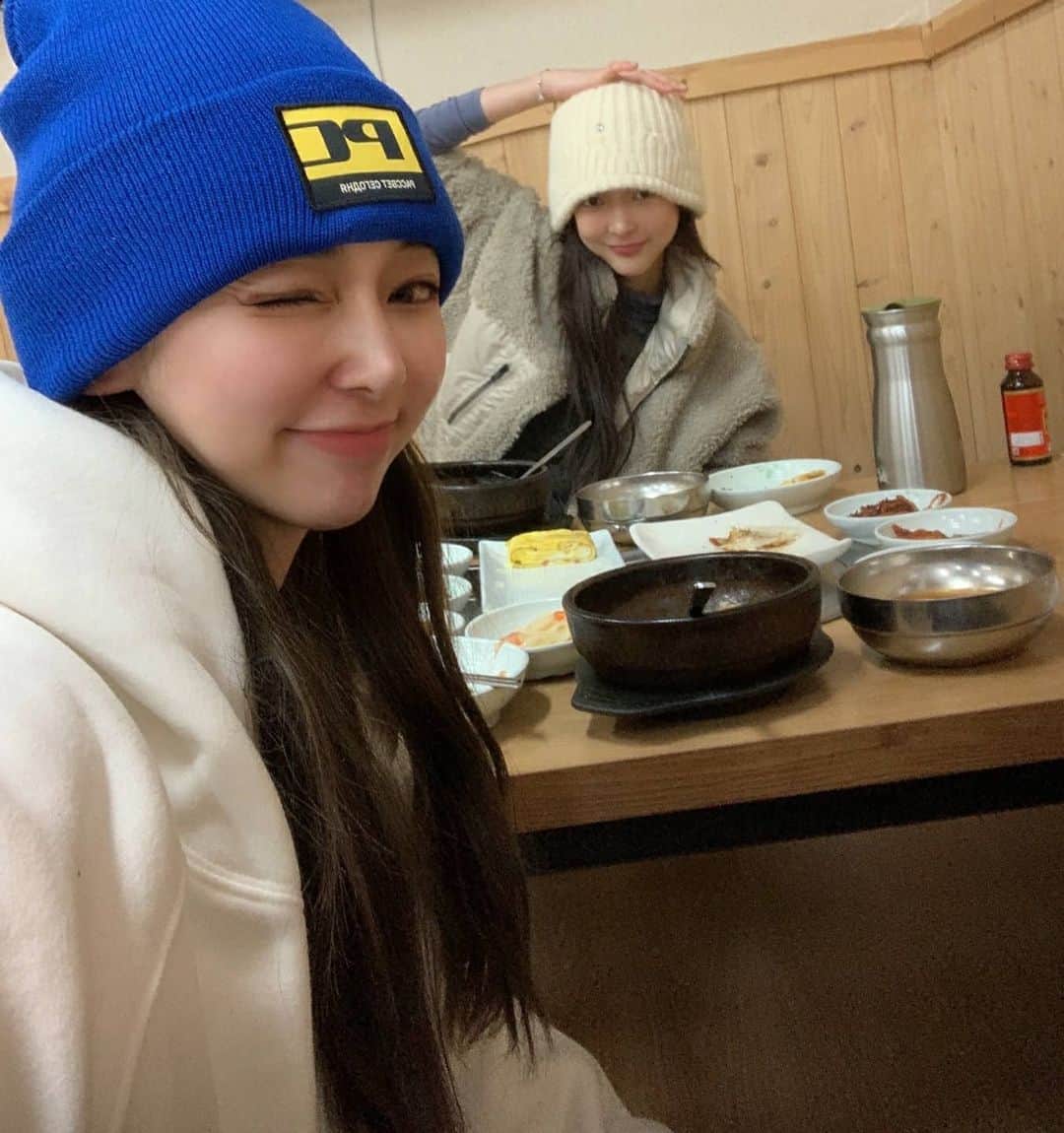 ヘリンのインスタグラム：「@24k.aaa ㅋㅋㅋㅋ 강원도는 역시 곤드레지 대화금지는 좀 슬프디만 그중에서도 핫쪼코랑 #콘소메맛팝콘 발견은 유레카였다」