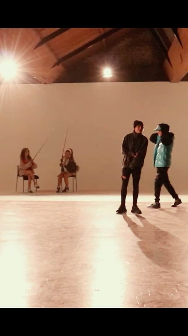 Bars and Melodyのインスタグラム：「Check out the behind the scenes from our last video shoot!」