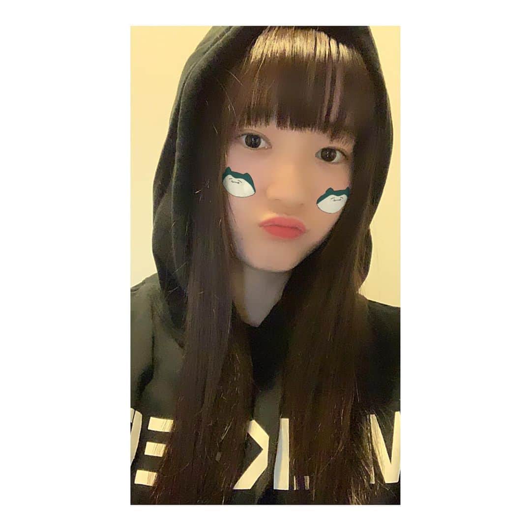 のインスタグラム：「. もう既に花粉に悩まされています、😢」