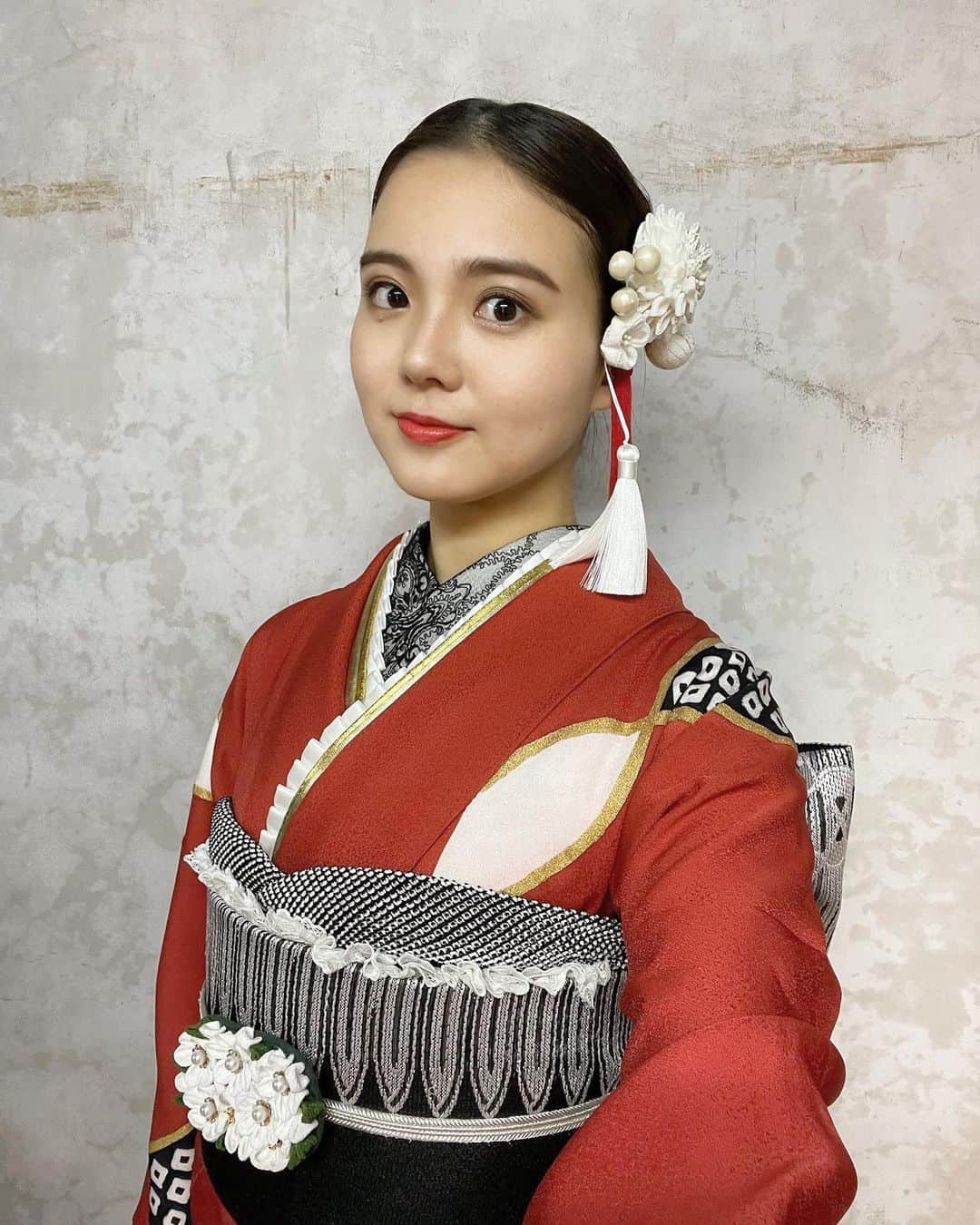 岡山友里愛さんのインスタグラム写真 - (岡山友里愛Instagram)「👘﻿ コロナ禍で無観客という形だったけれど﻿ 楽しくお仕事させていただきました✨﻿ ﻿ とても素敵な振袖でウォーキングできて﻿ うれしかった♡﻿ ﻿ ﻿ 洋服バージョンもあるので﻿ また載せます🙋🏻‍♀️﻿ ﻿ ﻿」2月7日 21時39分 - ___yuria____