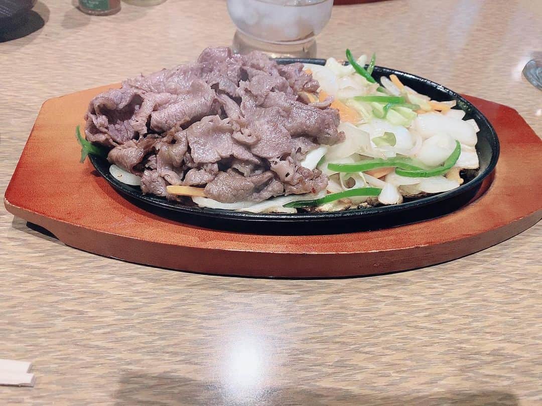 笹倉杏さんのインスタグラム写真 - (笹倉杏Instagram)「お昼に食べたお肉と野菜✨ 久しぶりにガツっとしたものを食べました❤️ #万世」2月7日 21時55分 - ogawa_haru_