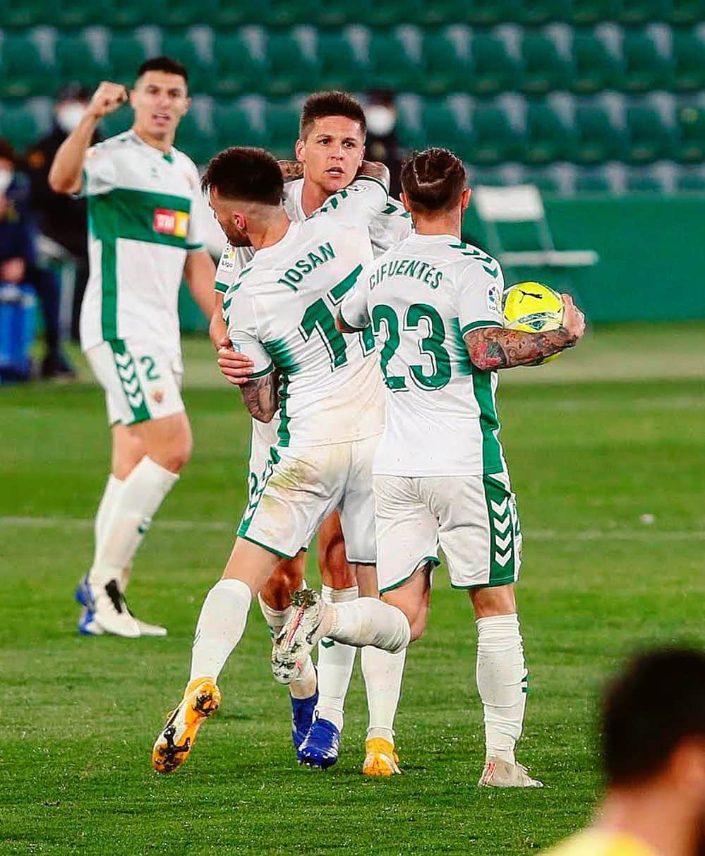 のインスタグラム：「FAITH! 💪🏽  #Elche #Faith #Guido #LaLiga #LaLigaSantander」