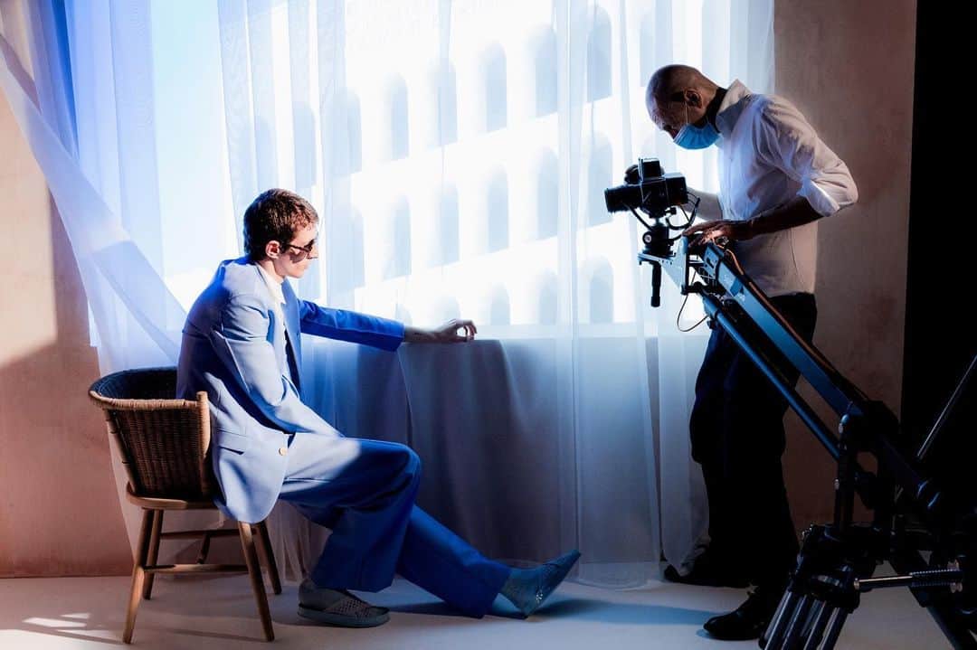 Fendiのインスタグラム：「Backstage access. The making of our new #FendiSS21 advertising campaign shot by @nick_knight.」