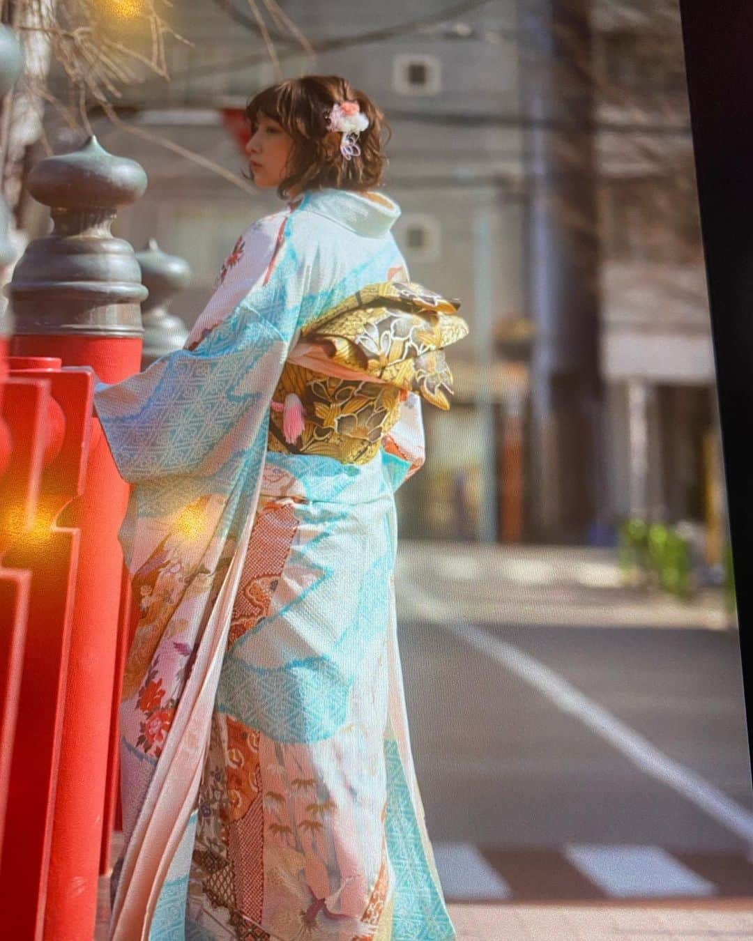 吉田実紀さんのインスタグラム写真 - (吉田実紀Instagram)「振袖👘💙 ヘアーは榛葉さん（ @air_t_shinba ）にお願いしたよ✔️ . . . . . #振袖 #振袖ヘア #絞り #絞り振袖 #水色振袖 #水色 #ポートレート #ポートレート撮影」2月7日 22時23分 - yoshidamiki1124