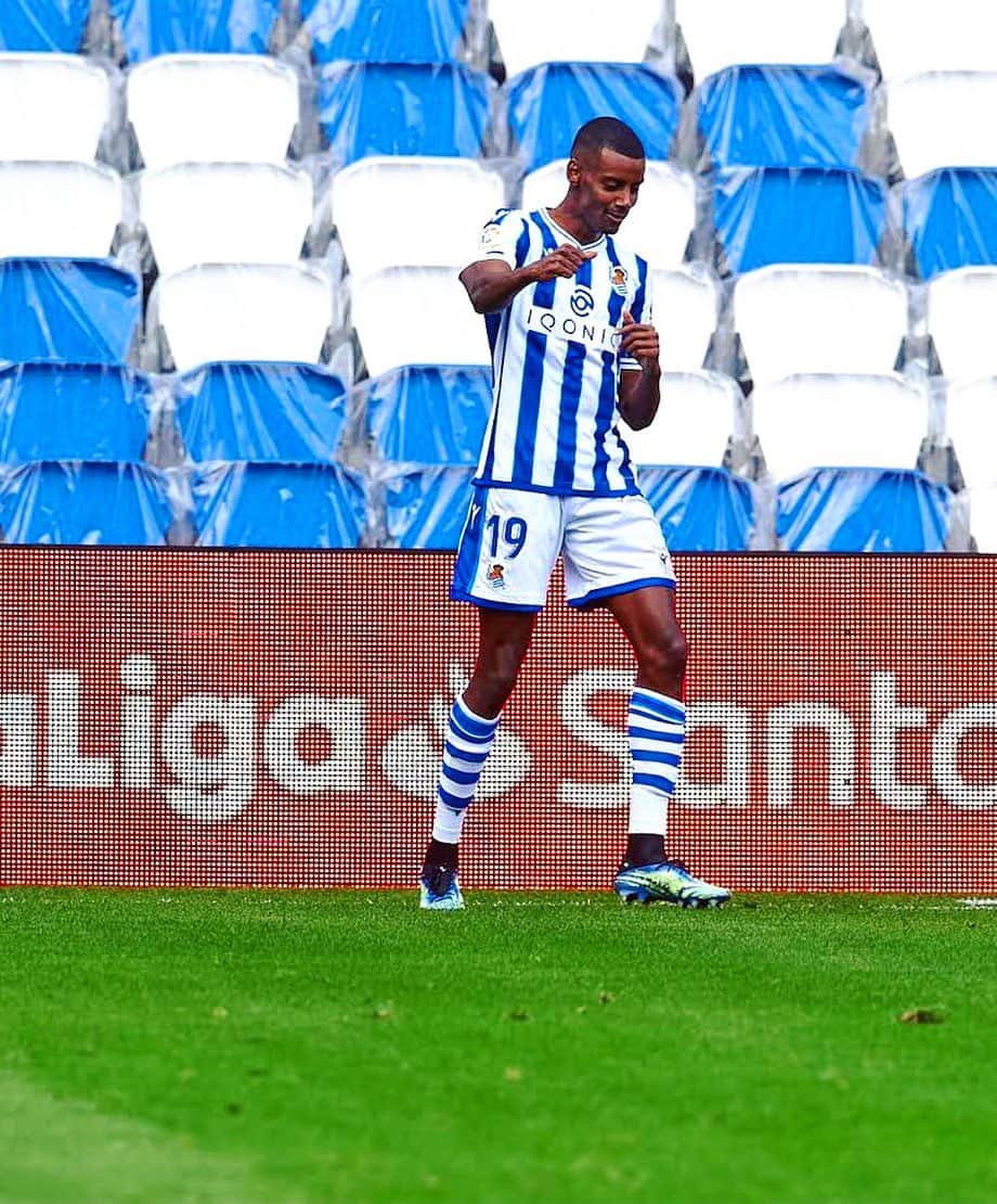 のインスタグラム：「⚽️ @alex_isak ⚽️  #Isak #RealSociedad #LaLiga #LaLigaSantander」