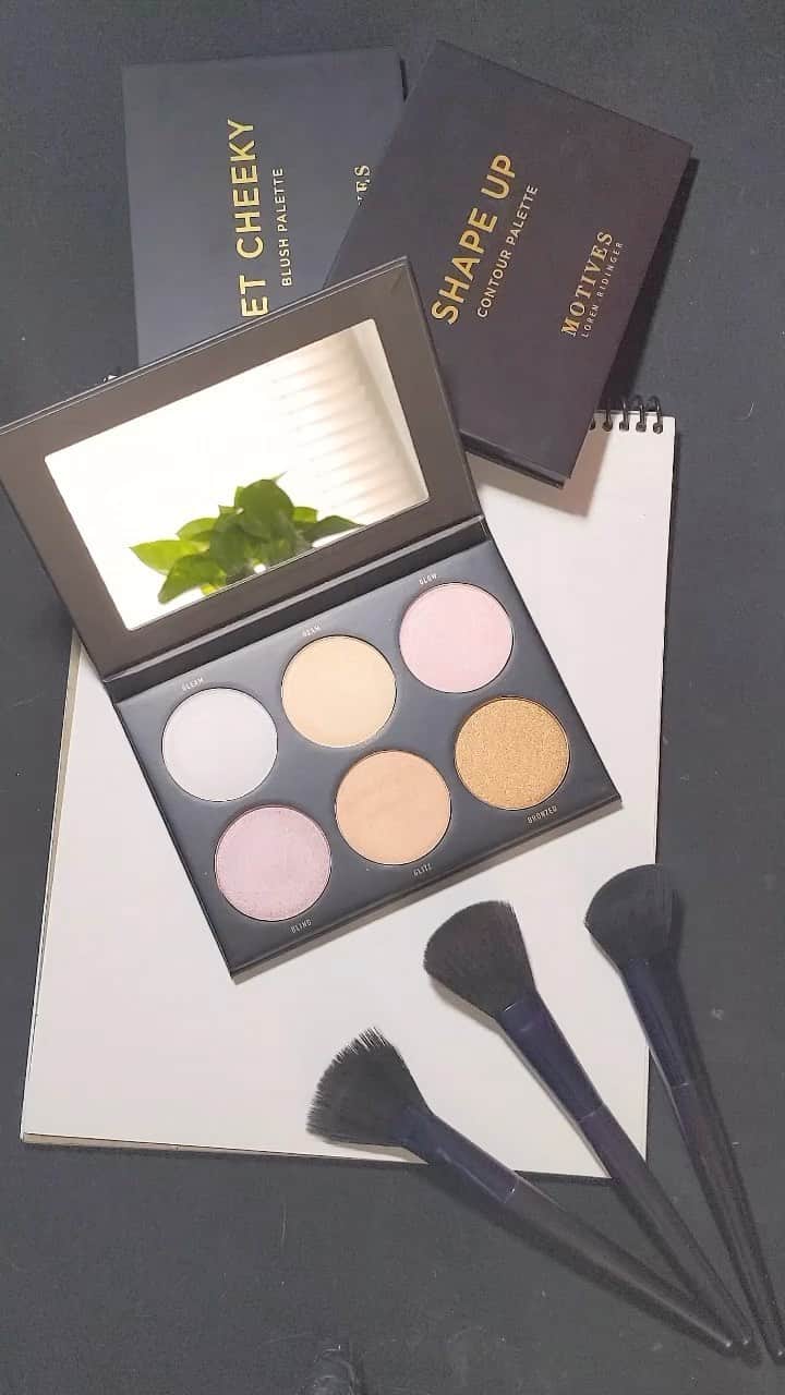 Motives Cosmeticsのインスタグラム：「T h a t  G l o w  T h o 👀 Blinging with six ultra-fine pressed powders, this palette will give your skin a soft, illuminizing glow ✨Available now at motivescosmetics.com  🎥: @renee.wadsworth」