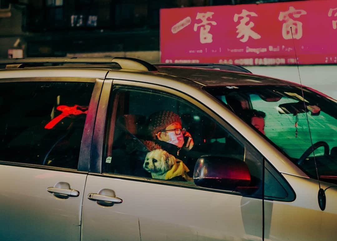 National Geographic Travelさんのインスタグラム写真 - (National Geographic TravelInstagram)「Photo by @dina_litovsky / Stuck at a traffic light in Chinatown, New York City. For more images of the metropolis at night, follow me @dina_litovsky.」1月24日 16時39分 - natgeotravel