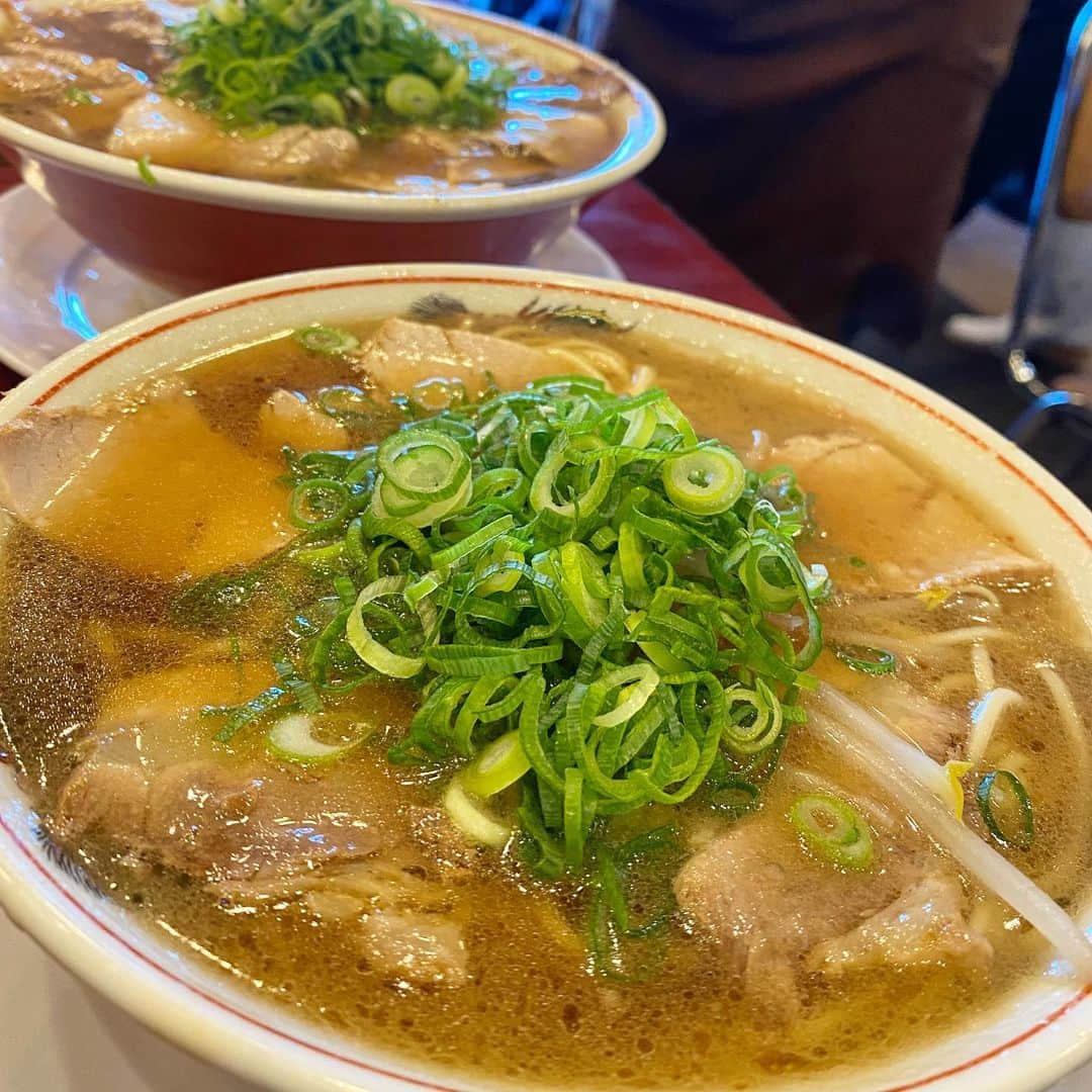 神谷ゆう子さんのインスタグラム写真 - (神谷ゆう子Instagram)「🍜🍜🍜  #第一旭 #京都#京都ラーメン #醤油#餃子#人気店 #並ぶの覚悟で行ったけど10分くらいで入れた🙌#染み渡る #麺がつるっつる#両親も完食」1月24日 16時57分 - yuko_kamitani