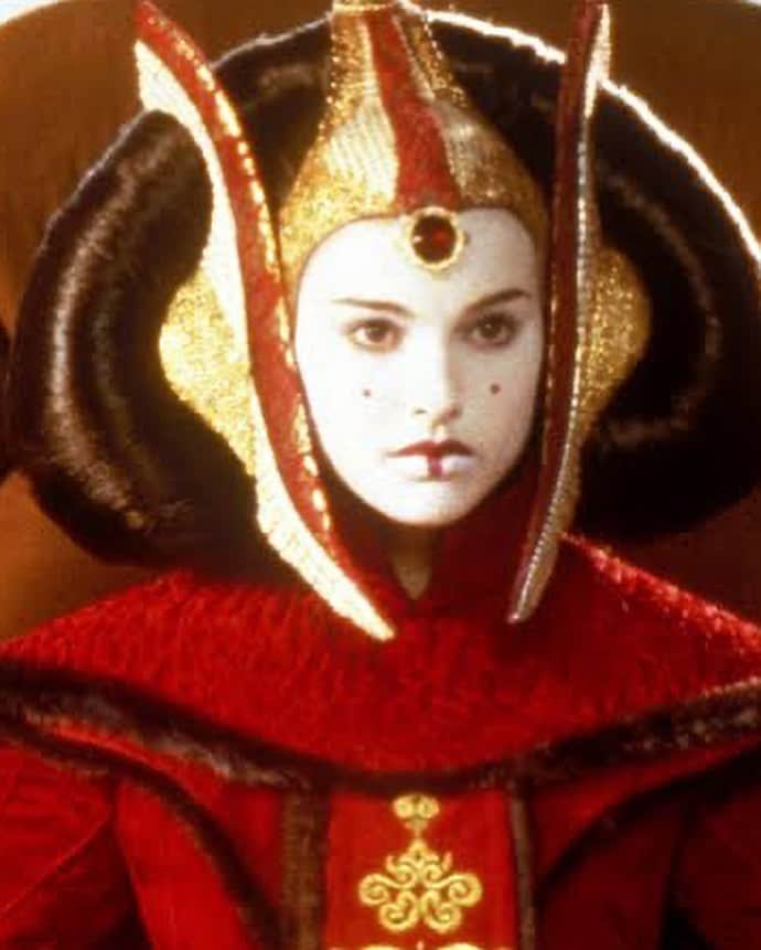 GYEON SEOさんのインスタグラム写真 - (GYEON SEOInstagram)「_* Padmé Amidala 👑 . . ใครจำ แพดเม่ อมิดาลา ใน หนัง สตาร์ วอร์ส บ้างง 🤣🤣 #เลื่อนดูภาพ」1月24日 16時58分 - queengyeon