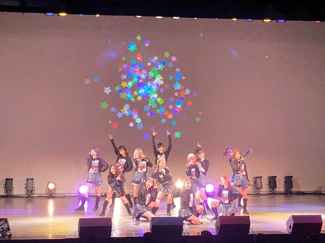 SAKURAさんのインスタグラム写真 - (SAKURAInstagram)「こんにちは🌸﻿ ﻿ ﻿ ﻿ 昨日は、﻿ BsGirls 2020 FINAL LIVE 〜 Play Ball 〜﻿ 本当にありがとうございました！🥺💗﻿ ﻿ ﻿ たくさんの人に支えて頂き、﻿ 無事に終える事ができました！﻿ ﻿ ﻿ ご来場頂いた皆様、インスタライブを見て下さった皆様、 本当に本当にありがとうございます😭✨﻿ ﻿ ﻿ アメーバブログに、たくさん思いを書きました！﻿ メンバーへのメッセージや、﻿ 卒業LIVEで読んだお手紙も載せてます💌﻿ 是非、見て下さいね🎶💭﻿ ﻿ ﻿ ﻿ BsGirls2020メンバーになれて、﻿ 本当に幸せでした☺️﻿ ﻿ ﻿ ﻿ 1年間、応援して下さり、﻿ ありがとうございました🌸﻿ ﻿ ﻿ ﻿ #365 SAKURA﻿ ﻿ ﻿ ﻿#bs2020 #buffaloes #baseball #orixbuffaloes #orix #npb  #プロ野球 #野球好きな人と繋がりたい #野球 #野球好き  #final #live #love #thankyou #instagood #instagram  #sakura_365 #sakura #365 #bsgirls #🌸  ﻿」1月24日 17時00分 - sakura_bsgirls_365