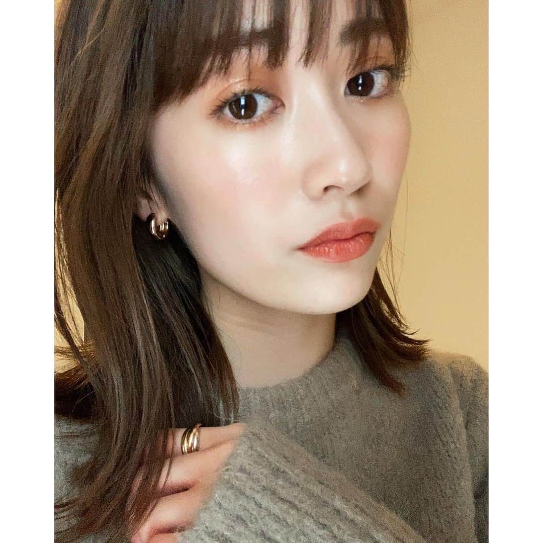 榊原美紅さんのインスタグラム写真 - (榊原美紅Instagram)「. CELEFITのアイシャドウが可愛すぎる〜💫 #CELEFIT #韓国コスメ」1月24日 17時12分 - miku_sakakibara
