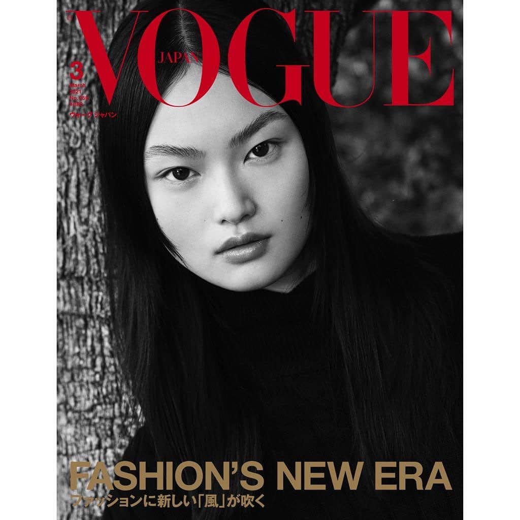 アンナ・デッロ・ルッソのインスタグラム：「He Cong ❤️❤️❤️ @heconghc for @voguejapan🇯🇵 March issue by  @luigiandiango 📸 @luigimurenu  styled by @annadellorusso makeup @georgisandev 💄hair @pierpaololaihair 💇@pg_dmcasting @2bmanagement wearing @marni  @jw_anderson @chanel @balenciaga @miumiu @tods and @undergroundengland.since1981 boot  @thecomplainers wool cap❣️」