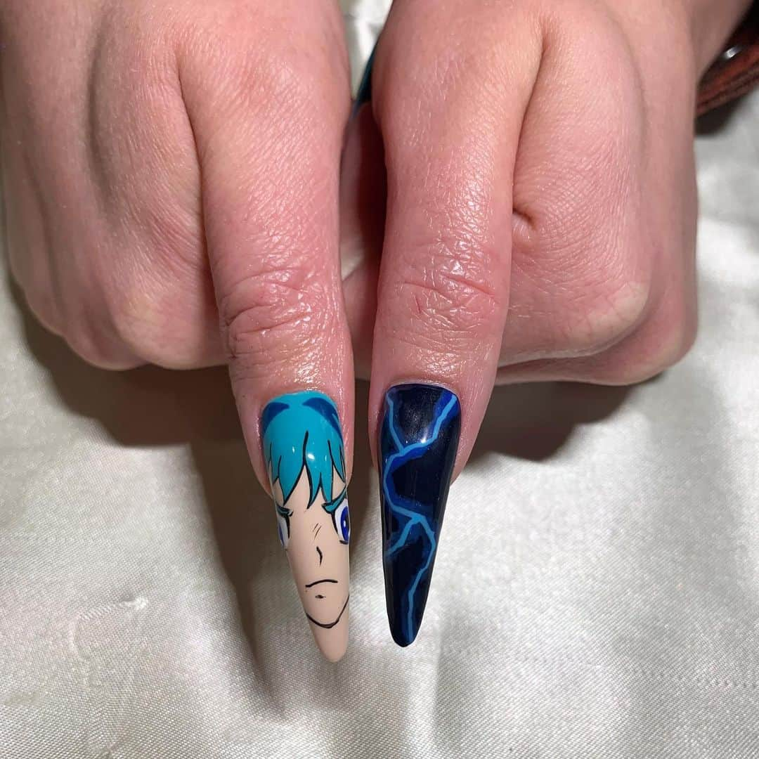 Mei Kawajiriさんのインスタグラム写真 - (Mei KawajiriInstagram)「#uruseiyatsura #うる星やつら #らむちゃん💙💚💙💚 @avarosebd #nailsbymei」1月24日 8時53分 - nailsbymei