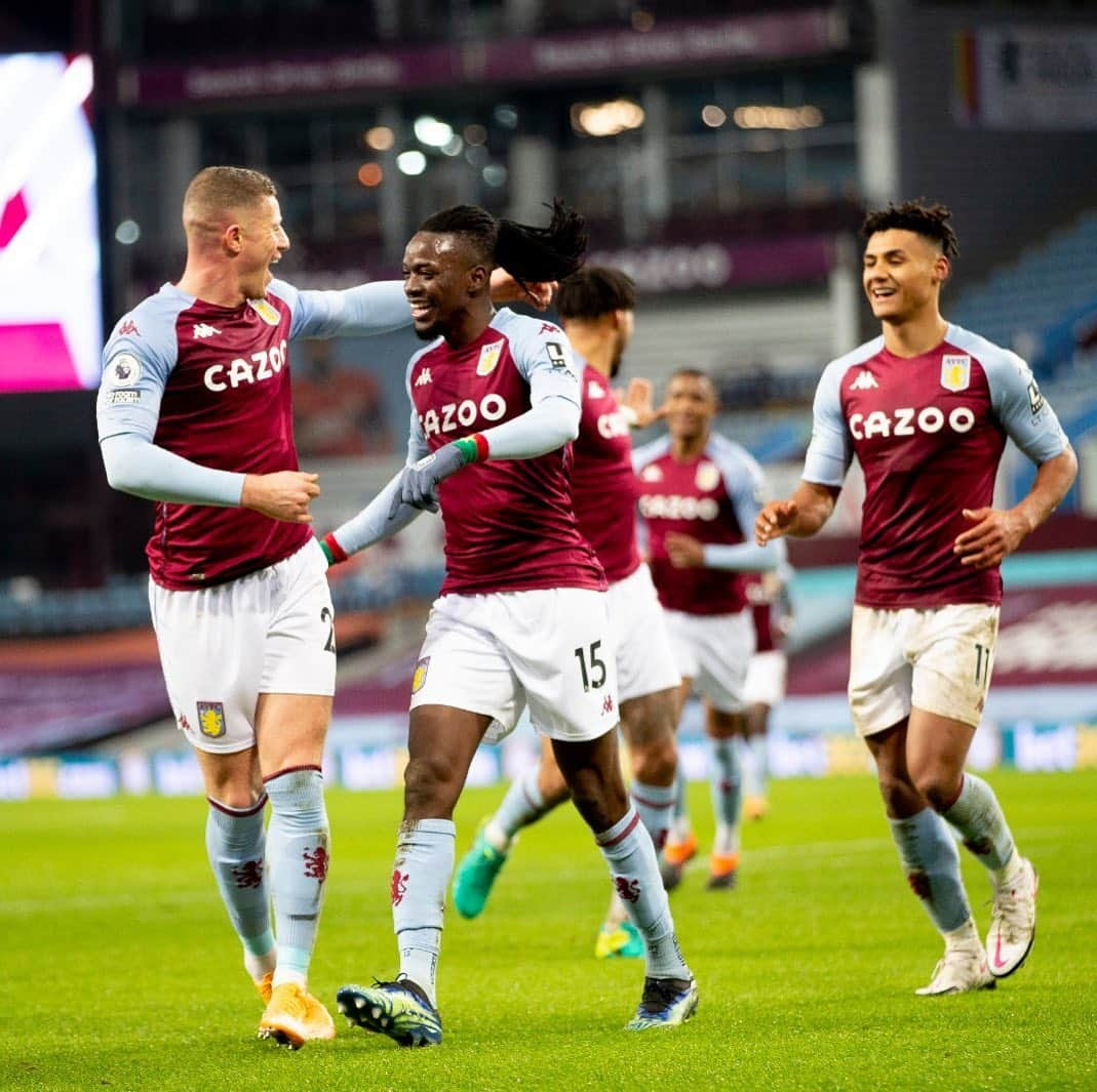 ジョン・テリーさんのインスタグラム写真 - (ジョン・テリーInstagram)「Great Performance Tonight @avfcofficial  I’m so happy for @olliewatkins ⚽️ @bertrandtraore10 ⚽️ to get on the scoresheet 👊🏻💜 I lost my Nan today but know she was supporting us from heaven with Grandad 💔  RIP I Love You ❤️」1月24日 9時00分 - johnterry.26