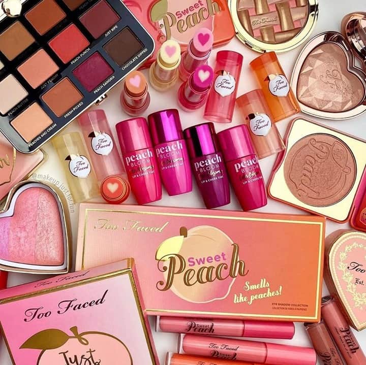 Too Facedのインスタグラム：「Peaches on peaches on peaches! Throw a 🍑 in the comments if you can spot your FAVE Too Faced peachy product! #regram @makeup.just.for.fun #toofaced」