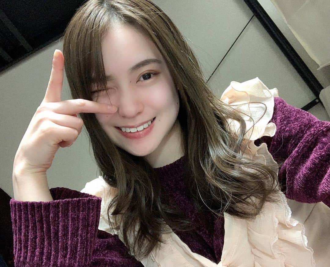 ヲヲタリンリンのインスタグラム：「おはようございます🌧  今日も朝ミクチャありがとうございました😊 なんとミクチャ×プラチナムイベントが最終日を迎えてしまいました。 ポイントの締め切りが22時までなので今晩最後の配信は20時からしたいと思っております。 皆さまラストスパートも楽しくお話ししましょう♪ 宜しくお願い致します。  あと1日🌱  #まきリン #青科まき #ヲヲタリンリン #リンリン #ヲヲタヲタ #グラビア #モデル #タレント #ミスヤングチャンピオン2020 #ミスヤングチャンピオン #グランプリ #ミクチャ　#配信　#プラチナムプロダクション #グラビアコンテスト」