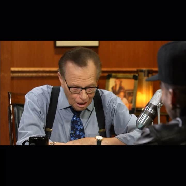 キッド・インクのインスタグラム：「RIP the Legend @larrykingnow 🙏🏽💙」