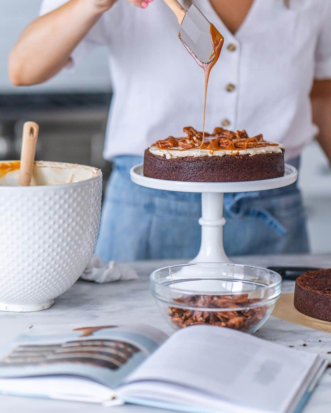 マーサ・スチュワートさんのインスタグラム写真 - (マーサ・スチュワートInstagram)「Give the gift of cakes this Valentine’s Day. @marthastewart48’s Cake Perfection gift set comes with all the decorating supplies you’ll need to whip up a Martha-worthy confection. Shop the set on @Amazon at the link in bio. 👆🏼📷: courtesy of @jennycookies」1月24日 10時33分 - marthastewart