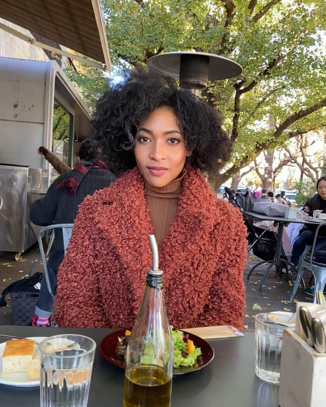 上梨ライムさんのインスタグラム写真 - (上梨ライムInstagram)「✌🏾  Have a nice day🌞  #weekendmood #🌿 . . . . .  #blasian#blasianjapan#blasianbeauty#afrogirl#afrohairstyles#curlyhair#afrohairstyle#curlybeauty#naturallybeauty#nigeriangirl#afromodeljapan#blackgirlmodeljapan #黒人モデル#黒人ハーフ#アフロモデル#黒人ハーフモデル#黒人モデル東京」1月24日 10時37分 - raimu.kaminashi_official