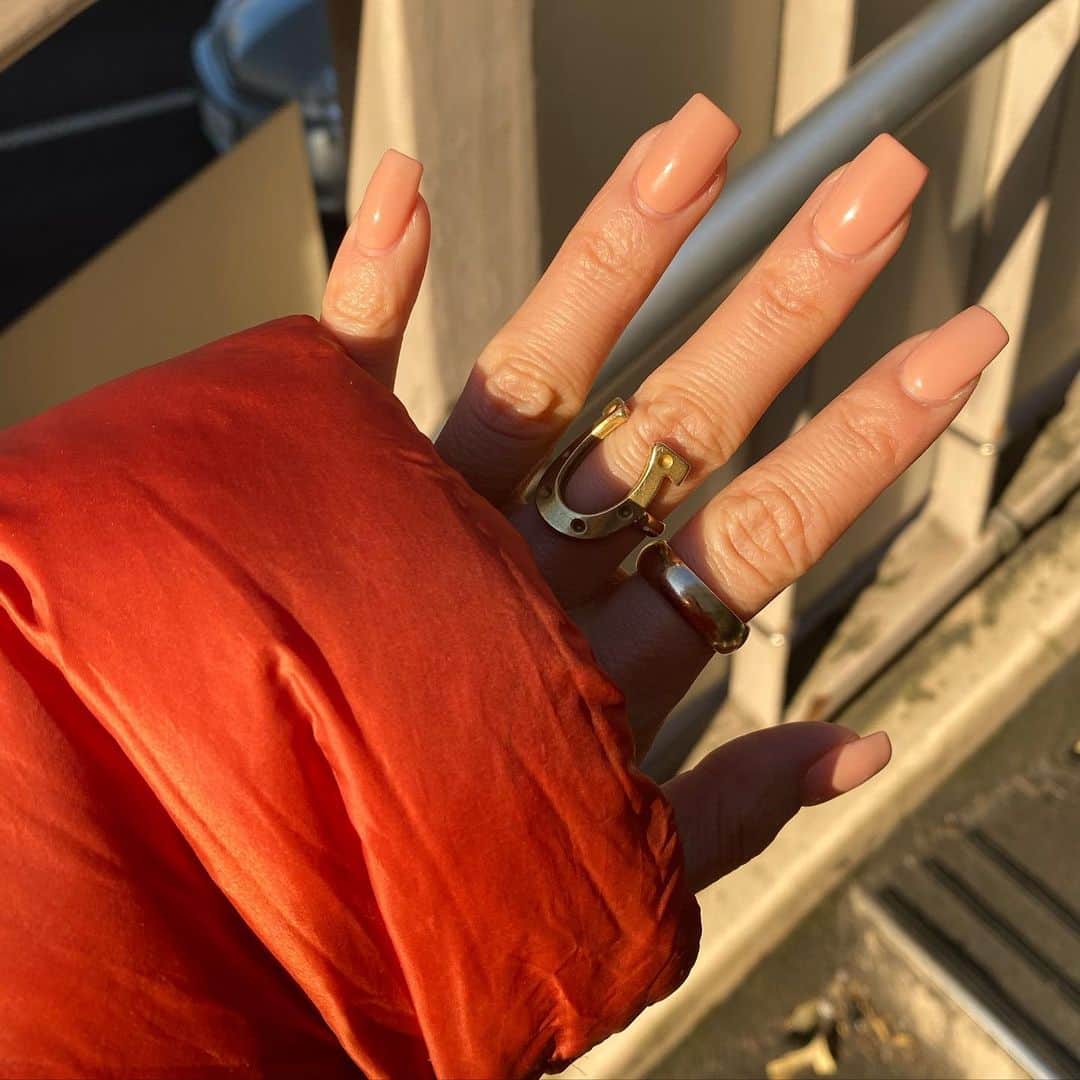 長澤メイのインスタグラム：「ぬ〜でぃ〜💕✨ @nes.nail」