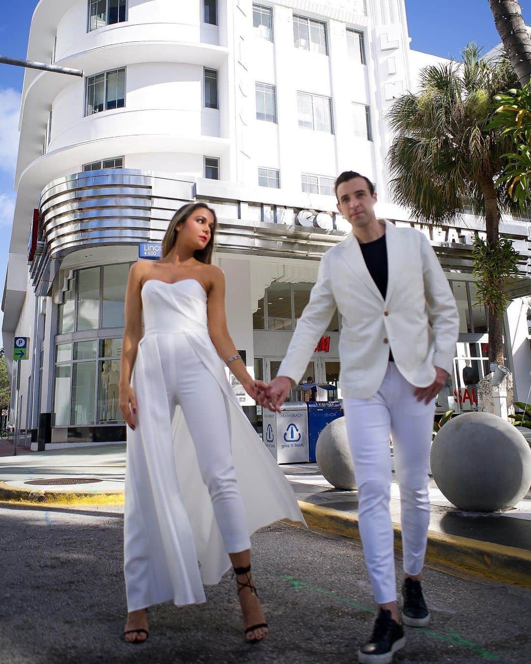 ブラックハローのインスタグラム：「Date Night Ready // Make a statement in our Caine Color Block Jumpsuit // #BHStyle」