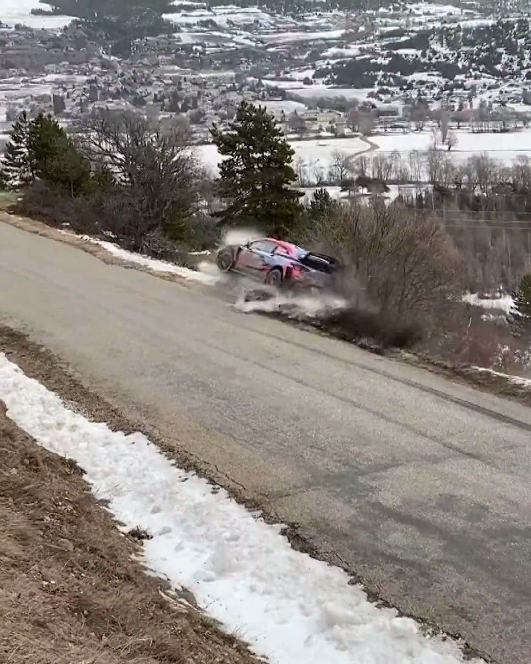 レッドブルのインスタグラム：「we did warn you WRC can get a little wild sometimes 🤭  ~link in bio~ to catch all the action at Monte Carlo on RBTV 📺 #redbull #givesyouwiiings #wrc #motorsports #rally #racing」