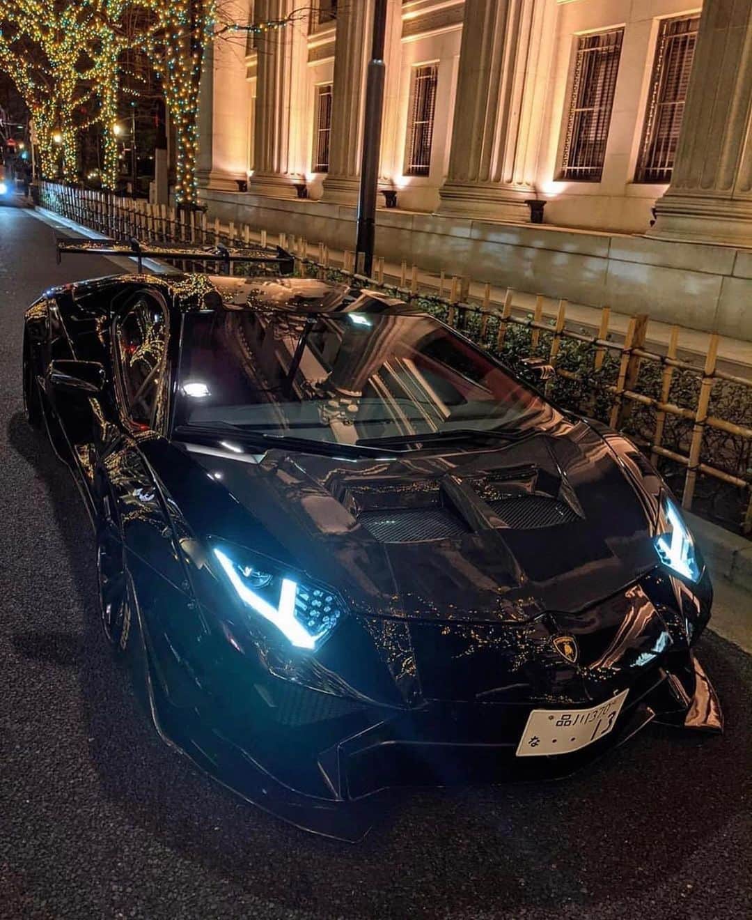 CARLiFESTYLEさんのインスタグラム写真 - (CARLiFESTYLEInstagram)「Beastly Liberty Walk Aventador. Check out @aerosunzusa for more. #carlifestyle @nr_sho13」1月24日 12時38分 - carlifestyle