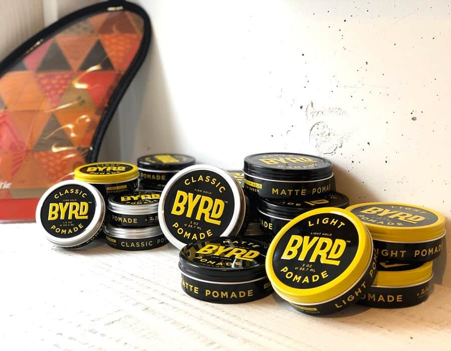 スタンダードカリフォルニアさんのインスタグラム写真 - (スタンダードカリフォルニアInstagram)「Byrd Hairdo Product Pomade再入荷しました。  #standardcalifornia #スタンダードカリフォルニア  #byrdhairdoproducts #pomade  #バードヘアドゥプロダクツ #バード #ポマード #internationalshipping  #overseasshipping」1月24日 12時45分 - standardcalifornia