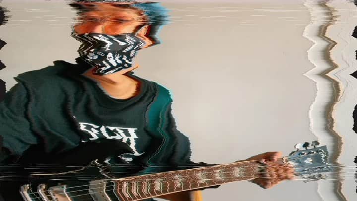 小野武正のインスタグラム：「濃霧  #わしつなぎ #guitar」