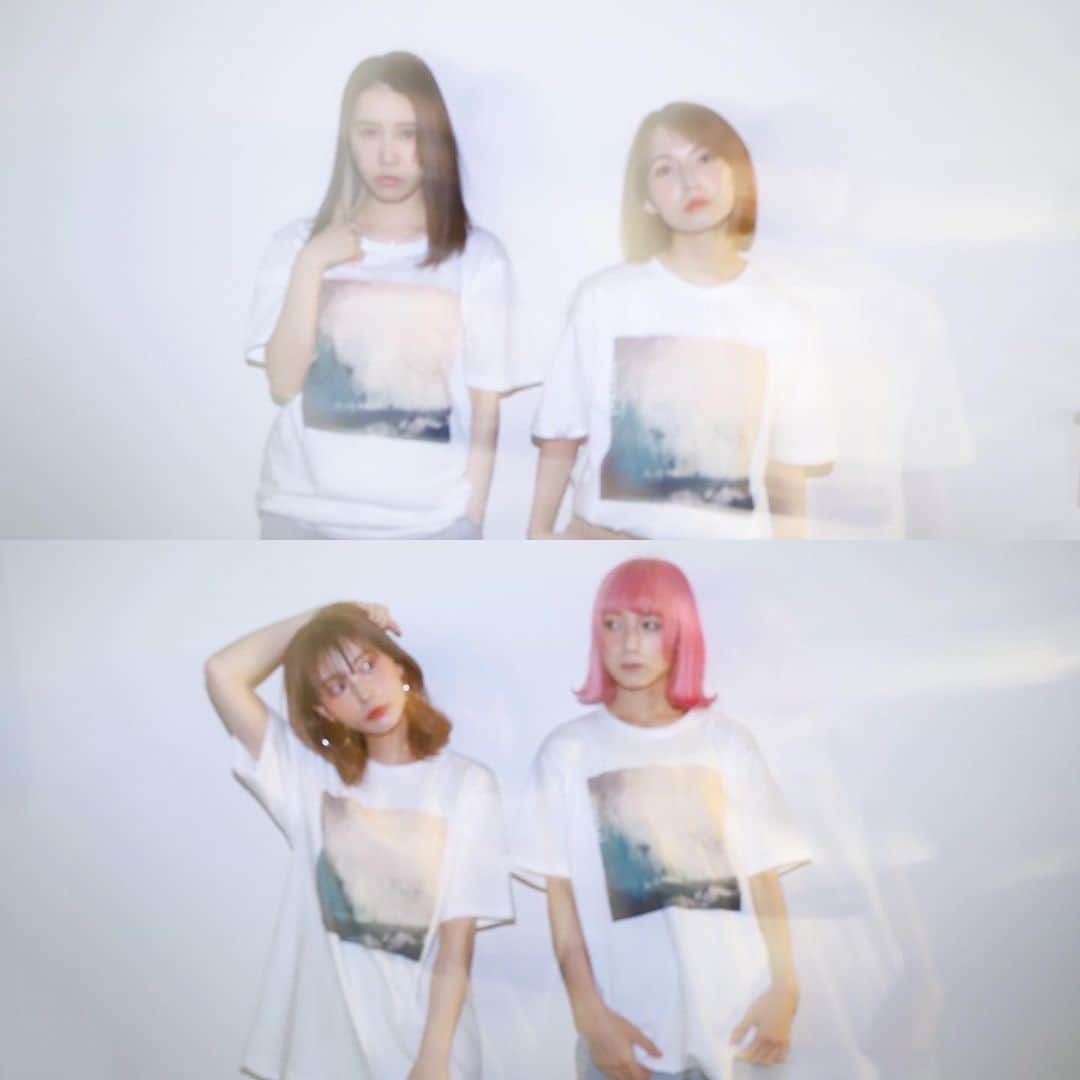 SCANDALさんのインスタグラム写真 - (SCANDALInstagram)「2021.03.03 Release New Single『eternal』  CD+T-shirt(Large)/¥3,600(+tax) T-shirt(Large)/¥2,727(+tax)  予約受付中。 一部商品完売、及び在庫わずかとなっております。 ※全ての商品が数量限定商品となります。数量に達し次第、予約終了となりますのでご注意ください。  #scandal #her」1月24日 13時13分 - scandal_band_official