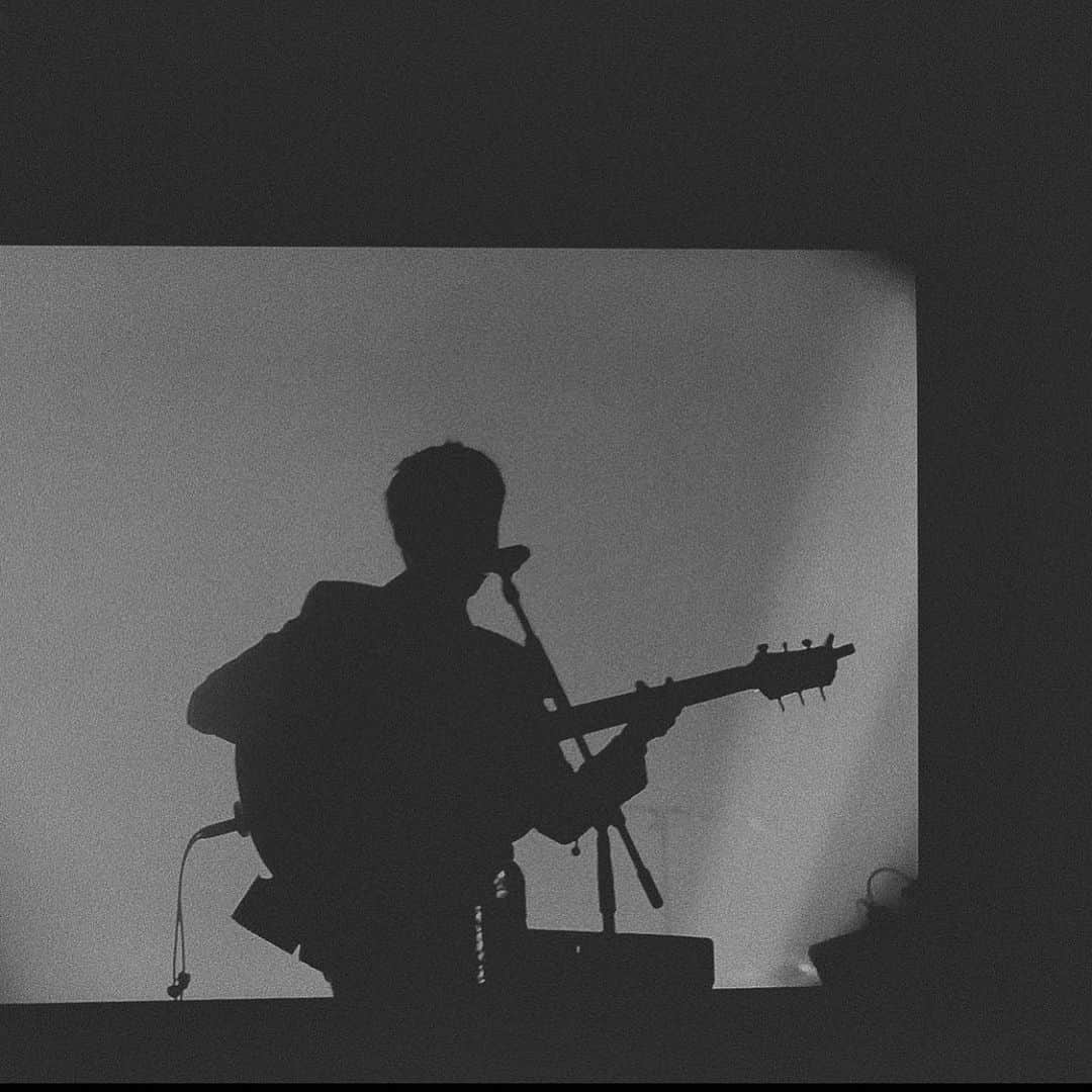 ロイ・キムのインスタグラム：「what i live for」