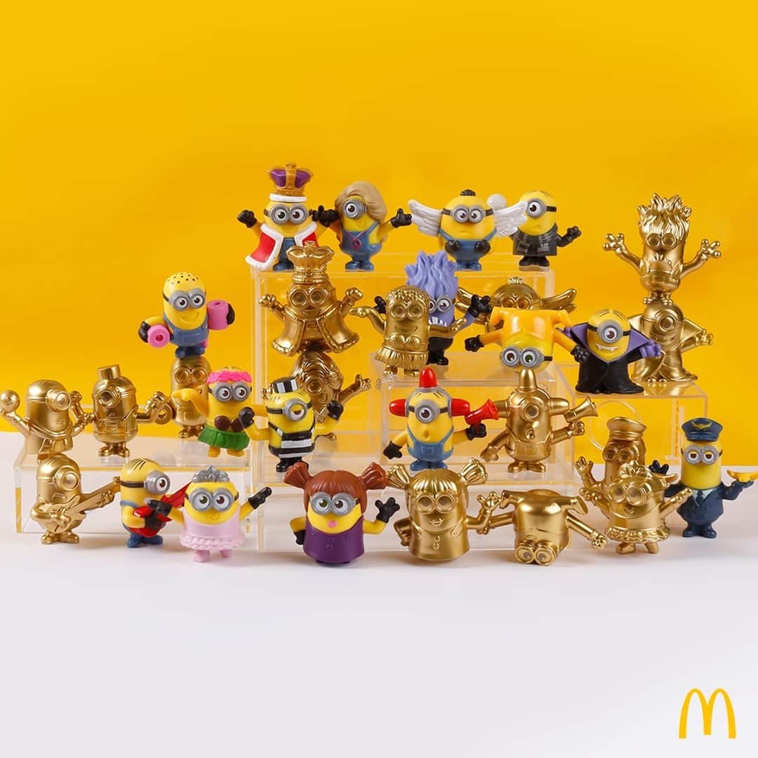 のインスタグラム：「Have a golden time with these fun, little, fellows! A surprise Minion toy awaits you when you buy a Happy Meal starting at Php 90. If you’re lucky, you might even get the Golden one! Hurry! You can only get them until January 28. Order now via McDelivery.」