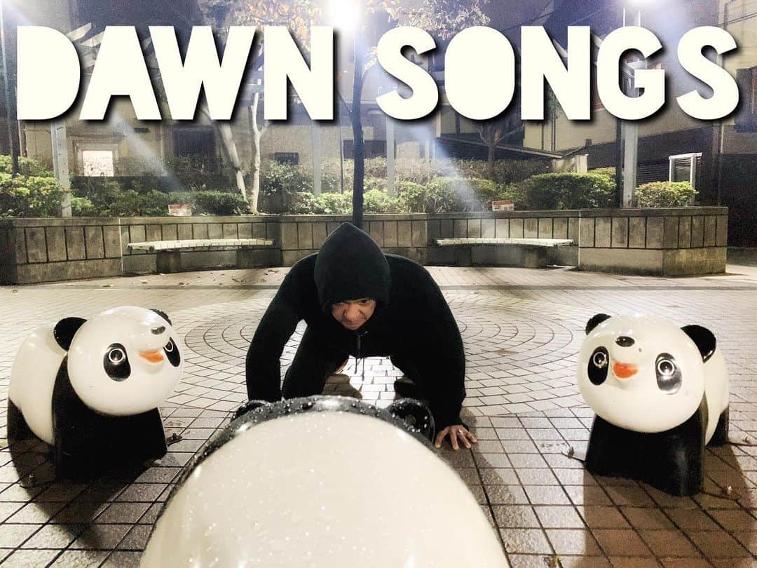 イマイアキノブのインスタグラム：「🥀2.9(火) @ 新宿レッドクロス  『DAWN SONGS』  出演 すずきゆきこ(BUGY CRAXONE) 奥村大(wash?) イマイアキノブ  開場18:30 開演19:00  前売¥2500 当日¥3000  チケット メール予約 1/29より受付yoyaku.redcloth@gmail.com ✴︎件名に『2/9 予約』本文にお目当ての 出演者の名前を明記して下さい  新宿レッドクロス 新宿区新宿6-28-12 DS新宿ビルB1 ☎︎03-3202-5320  #新宿レッドクロス #すずきゆきこ #奥村大 #imaiakinobu  #イマイアキノブ  #livemusic」