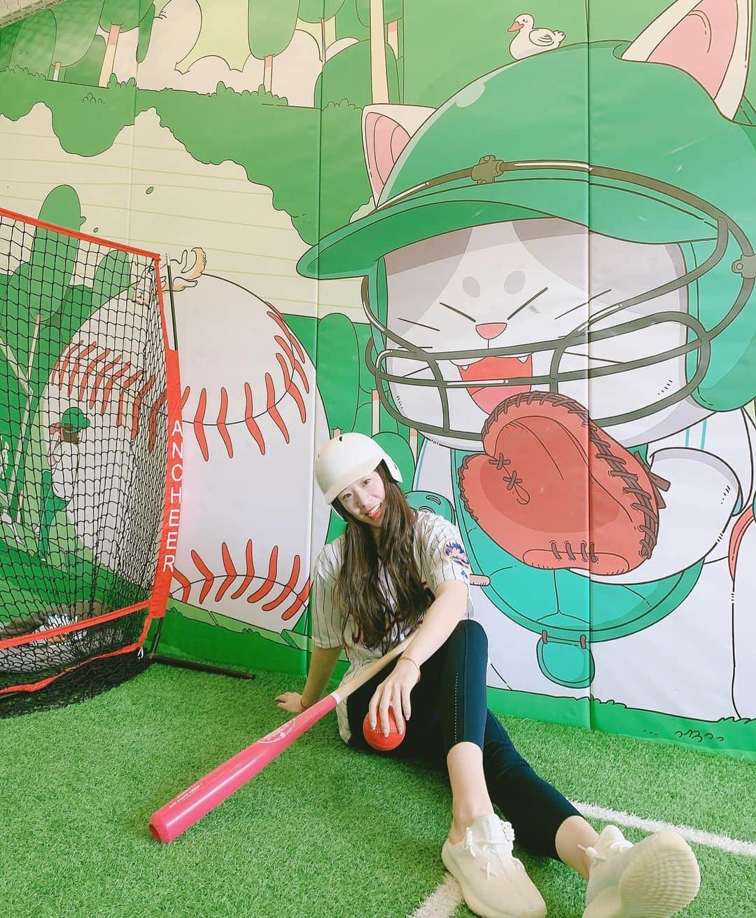 ジャン・ジェナリンのインスタグラム：「💚 休息日～  #dayoff #baseballgame #⚾️ #daily」