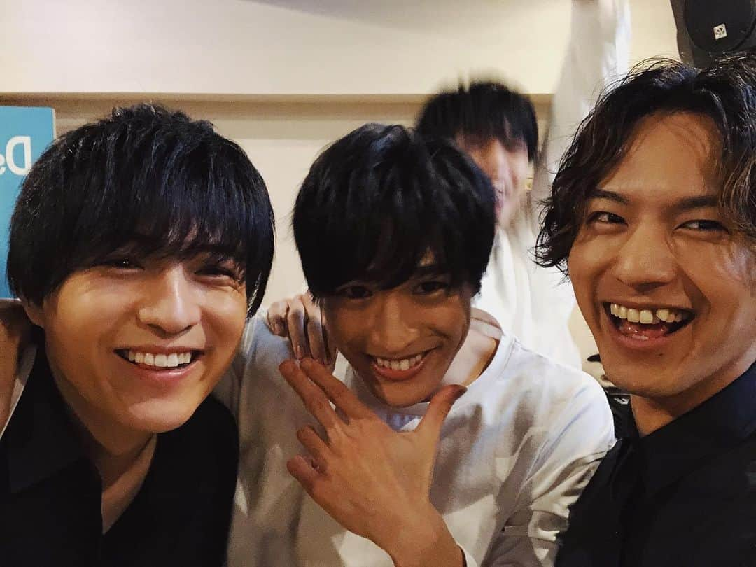 阿部周平のインスタグラム：「お気に入りの写真😁笑  #マジプリ #平野泰新 #大城光 #永田薫 #阿部周平」