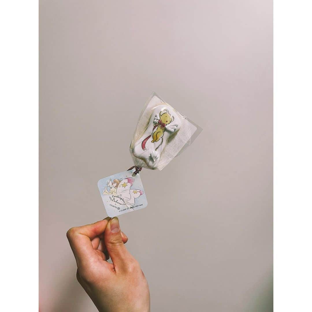 秋乃ゆにさんのインスタグラム写真 - (秋乃ゆにInstagram)「. ケロちゃんキャンディー🍭🍬 . イッツデモさくらちゃんコラボアイテム大量ゲット集その2 . おすそわけバッグになんか入れて誰かにプレゼントしたいな . #カードキャプターさくら #CCさくら #さくらちゃん #ケロちゃん #封印解除 #cardcaptorsakura #ccsakura #イッツデモ #itsdemo」1月24日 15時32分 - yuniakino