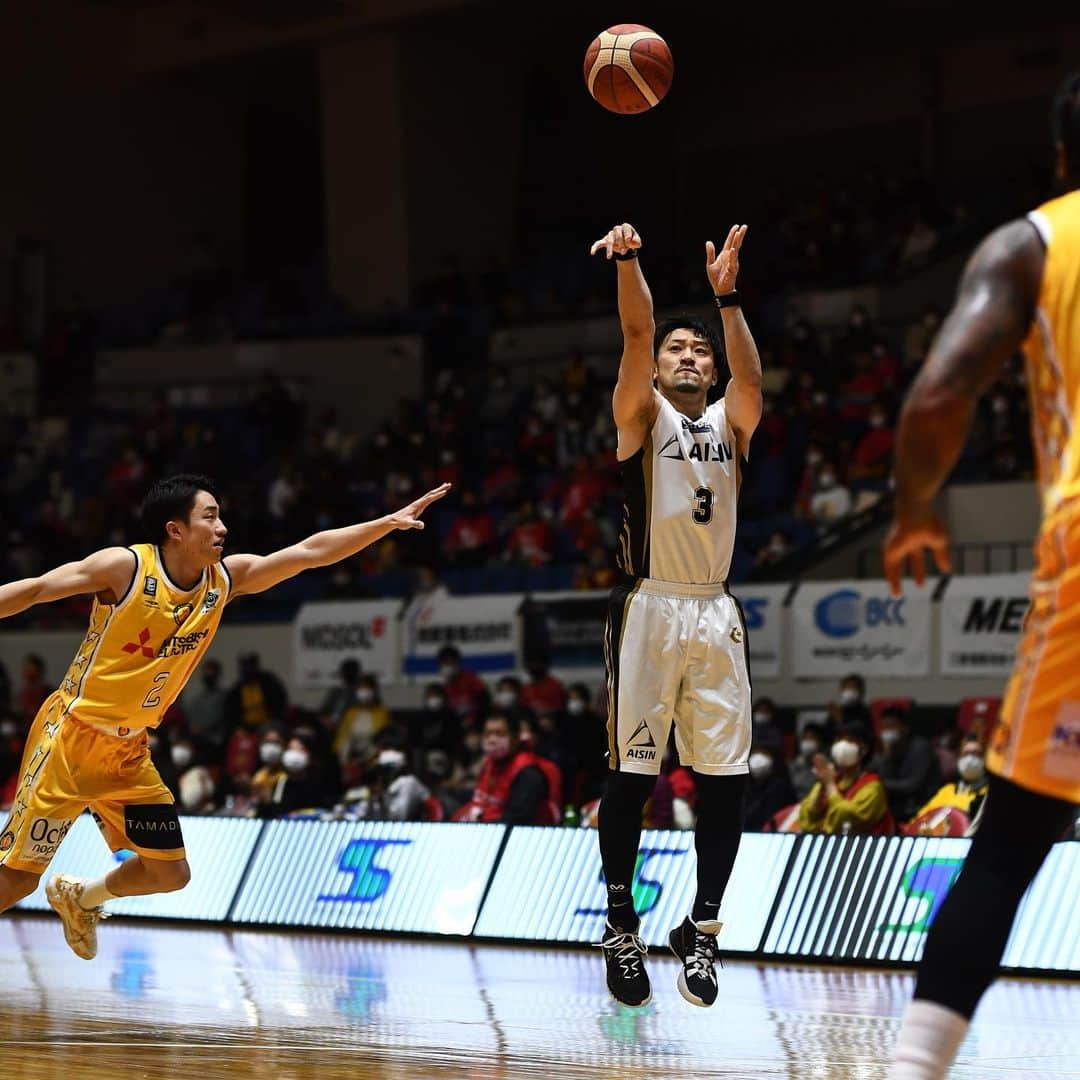 シーホース三河さんのインスタグラム写真 - (シーホース三河Instagram)「1/24（日）vs.名古屋D #PHOTO 三河 84-71 名古屋D #fightfor_ #シーホース三河 #Bリーグ」1月24日 16時11分 - go_seahorses