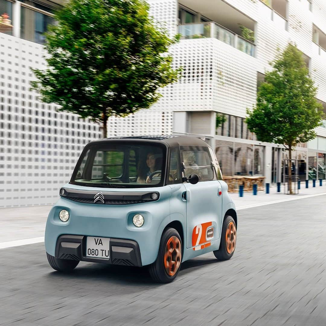 Citroënさんのインスタグラム写真 - (CitroënInstagram)「To each his own look, we chose My AMI Pop 🤤 #CitroënAmi #ËlectricforAll #InspirëdbyYouAll #Mobility #UrbanMobility #Urban #Car #Instacar #CarofInstagram #Lifestyle #Electric #Design #City #Fashion」1月25日 2時10分 - citroen