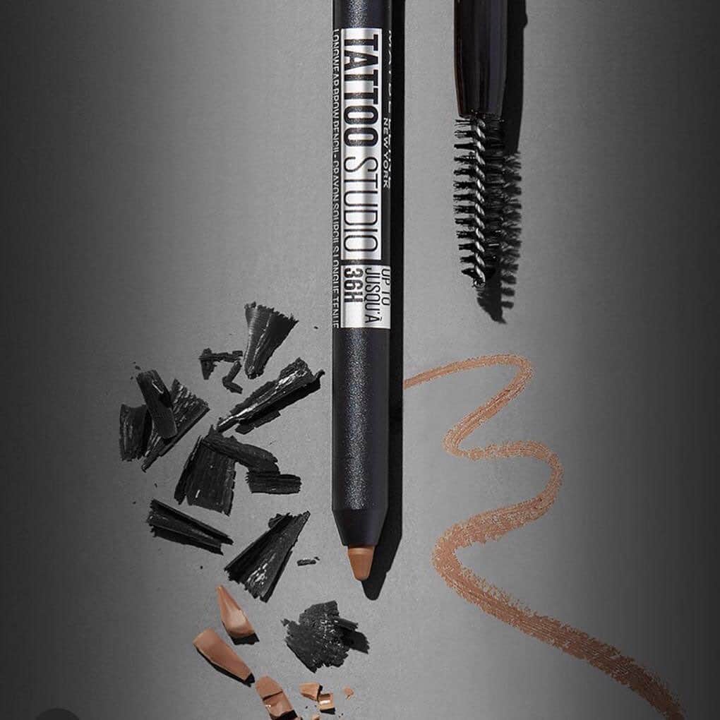Maybelline New Yorkさんのインスタグラム写真 - (Maybelline New YorkInstagram)「This isn’t your average brow pencil! 😌 Our tattoo studio pigment brow pencil lasts up to 36 hours, is waterproof and easily fills in arches for natural-looking brows that won’t fade or smudge! It’s also sharpenable so you can sharpen the pencil tip. Tag a friend that needs this brow pencil! #mnybrows」1月25日 2時26分 - maybelline