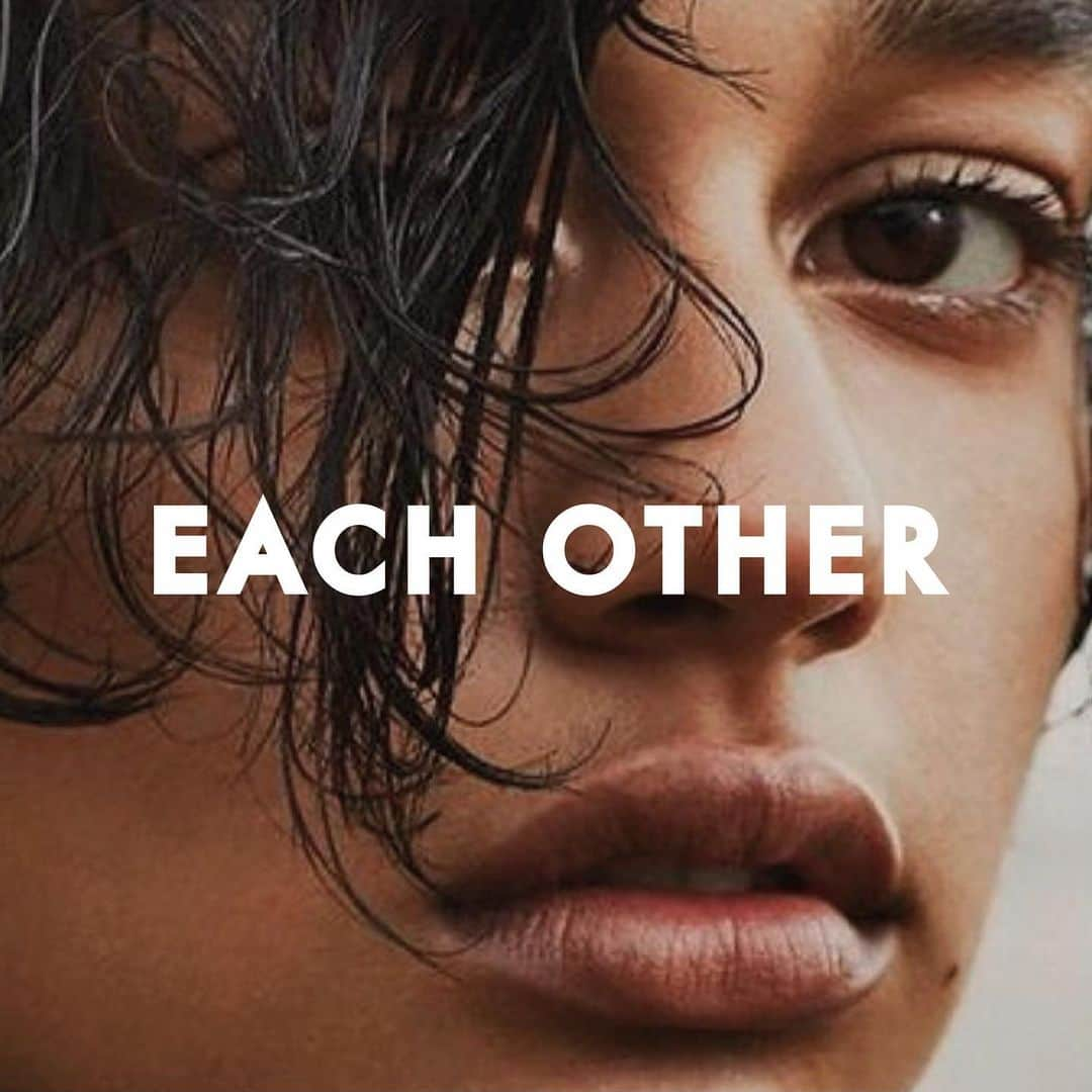 イーチ x アザーさんのインスタグラム写真 - (イーチ x アザーInstagram)「All of us. #EACHxOTHER」1月25日 2時32分 - eachxother