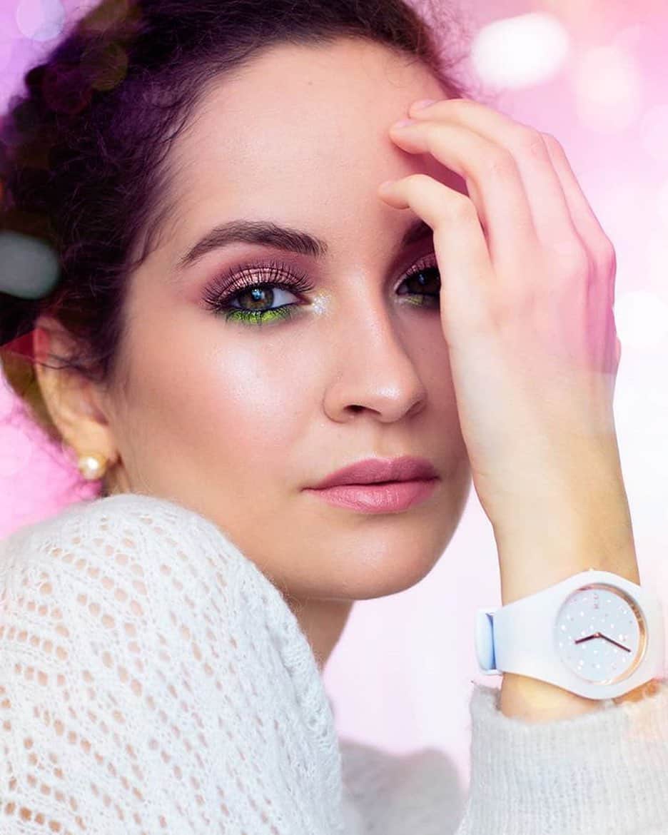 のインスタグラム：「Thanks @pauuuulette for this great picture 💖🤩 #icewatch #changeyouycan #icecosmos #watch #women #ootd #love #quote #goodtime #makeup」