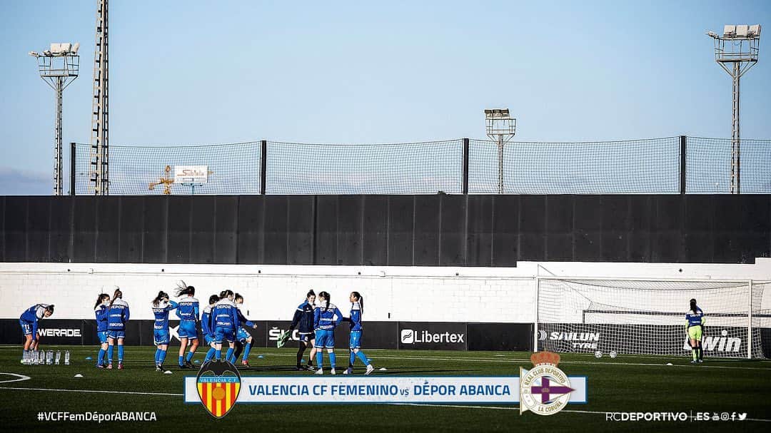 デポルティーボ・ラ・コルーニャさんのインスタグラム写真 - (デポルティーボ・ラ・コルーニャInstagram)「#AsNosas xa pisan o céspede do Estadio Antonio Puchades de Paterna (Valencia) para o #VCFFemDéporABANCA das 10:15 h.!⠀ ⠀ #TocaVolverseMollar ⚽️ #UnÚnicoLatido 💙 #razónDÉcorazón」1月24日 18時01分 - rcdeportivo