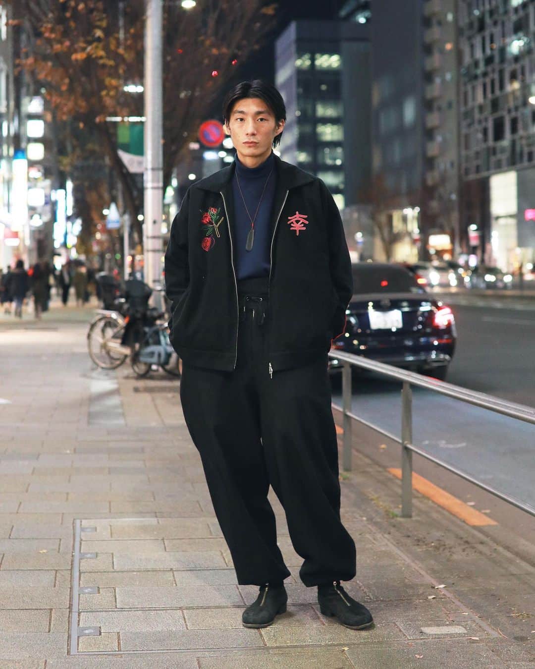 Droptokyoさんのインスタグラム写真 - (DroptokyoInstagram)「TOKYO STREET STYLE⁣⁣ Name: @yoshinori__y  Occupation: Model Jacket: #PSEUDOS Top: #RussellAthletic Pants: #theSakaki Shoes: #PHIGVEL Accessory: #TheDawnB #streetstyle#droptokyo#tokyo#japan#streetscene#streetfashion#streetwear#streetculture#fashion#ストリートファッション#コーディネート ⁣⁣ Photography: @keimons」1月24日 18時08分 - drop_tokyo