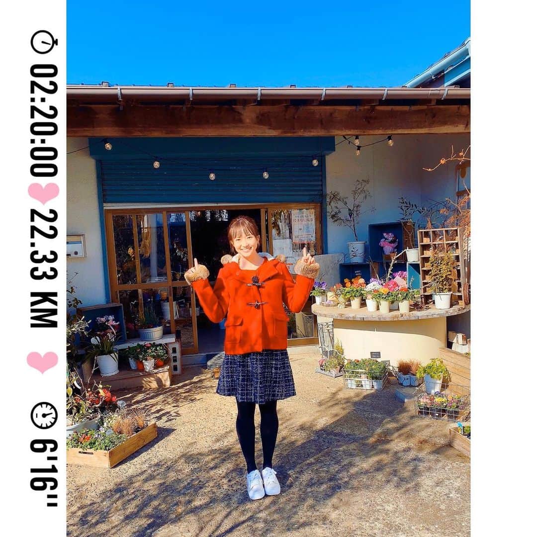 長谷川朋加のインスタグラム：「♡  ✎५⋆*{ 𝕂𝕖𝕖𝕡 𝕤𝕞𝕚𝕝𝕚𝕟𝕘( ˘ ³˘)♥︎ } ୨୧ -------------------------------- ୨୧  沢山汗をかいた後の湯船って 本当に幸せだよね…！ハッピー 心と身体に栄養を送るためにも コンスタントに走り続けたい＊  おうち時間が増えた今、 ついついやりたい事に熱中してしまい 丑三つ時になることもしばしば… 朝型生活に戻すぞーっ♪  限界という概念がない故 誰かにストップボタンを 押してもらわないと止まれない…(*´꒳`*)  ୨୧ -------------------------------- ୨୧ #やりたい事は全部やる #全力前向き前のめり #走るの大好き」