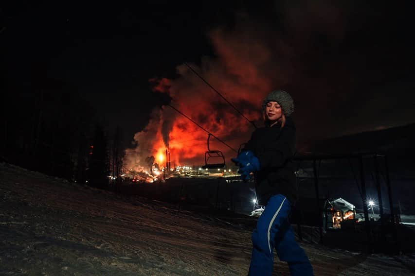 エカテリーナ・ボリソワさんのインスタグラム写真 - (エカテリーナ・ボリソワInstagram)「Crash & Burn  Looking at my life」1月24日 18時29分 - borisova_kati