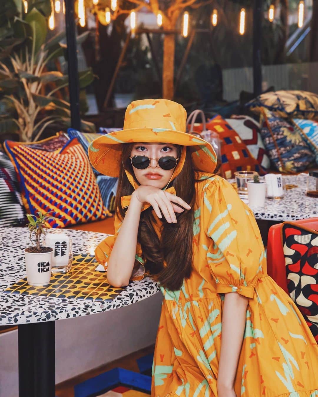 グレース＝カンクラオのインスタグラム：「🍕🍝🍟🍗🥗 Sunday brunch at @chimchimbangkok 🧡 @ty.bkk」
