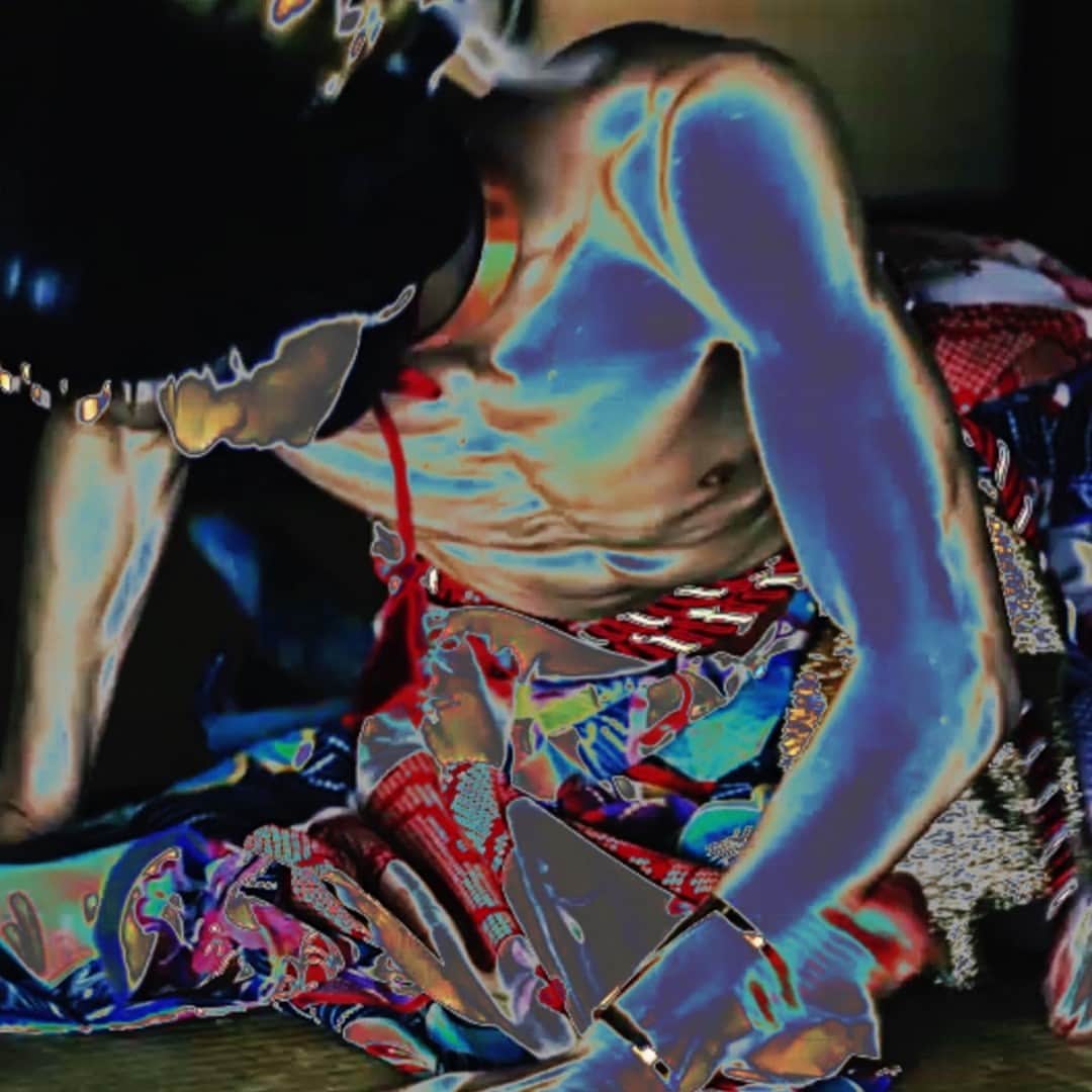 Block.fmのインスタグラム：「Jónsiが新曲「Mold」をリリース。AG Cookもプロダクションに手がけ #bfmstaffpick」