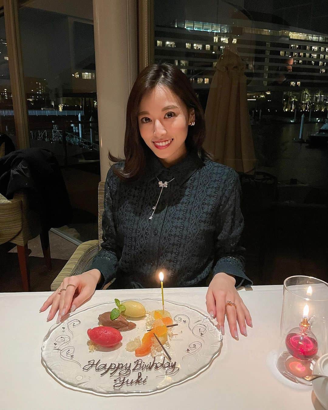 吉岡結紀のインスタグラム：「✐☡ ・ 1.24🌹♡ 素敵な大人女性になれるよう頑張ります🕊🥂 ・ #mybirthday」