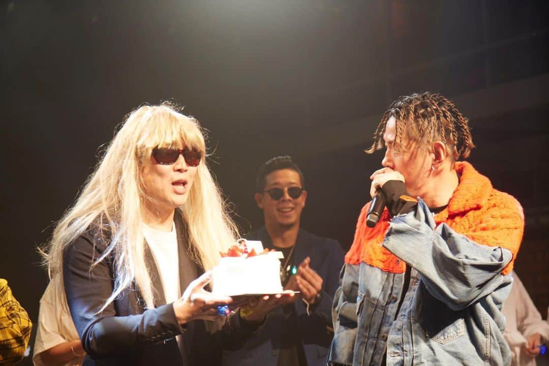 草川瞬のインスタグラム：「X JAPANのYoshikiさんとの共演﻿ ﻿ ﻿ 天才凡人のHyonnでした 笑﻿ またNAVIGATOR歌いたいなぁ﻿」